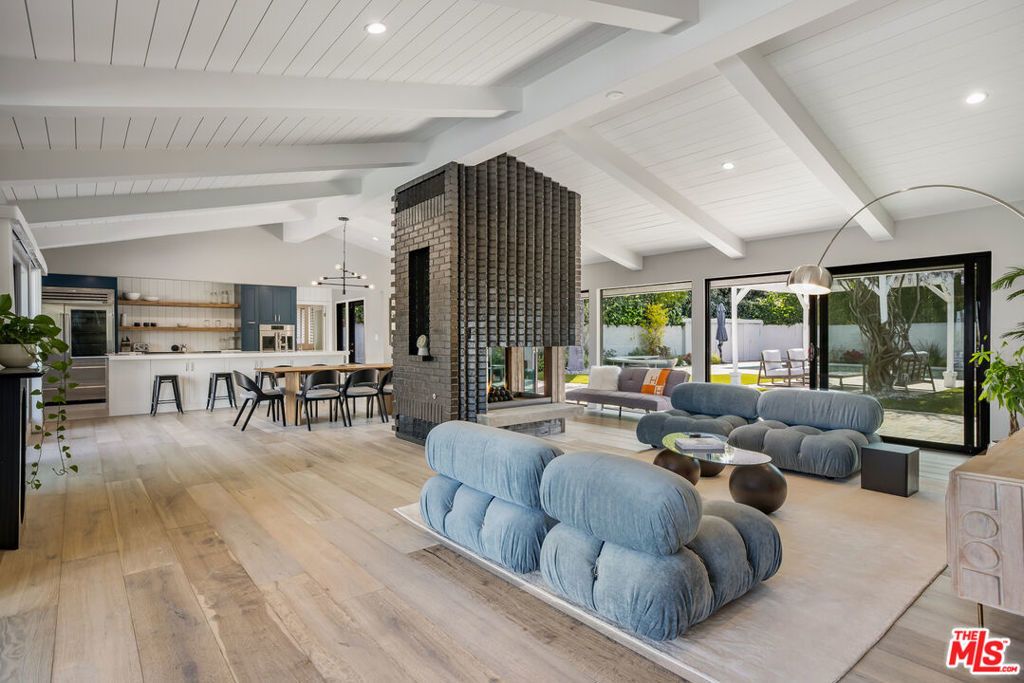 8400 Mulholland Drive, Los Angeles