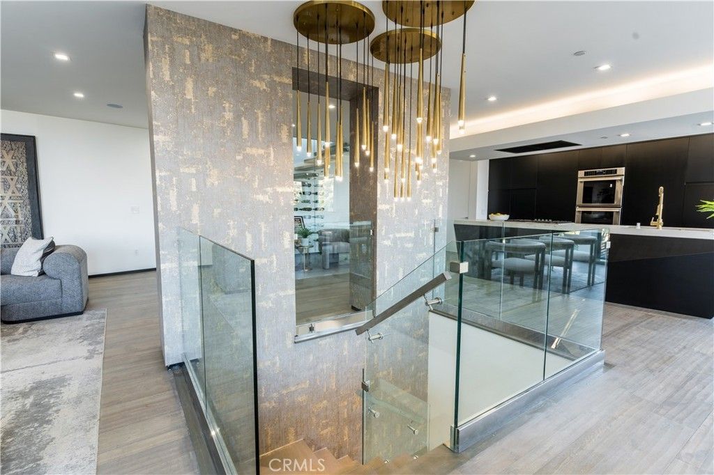 8148 Gould Avenue, Hollywood Hills