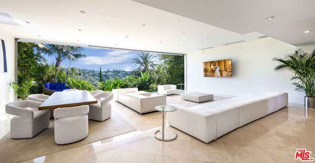 1466 N Bel Air Road, Los Angeles