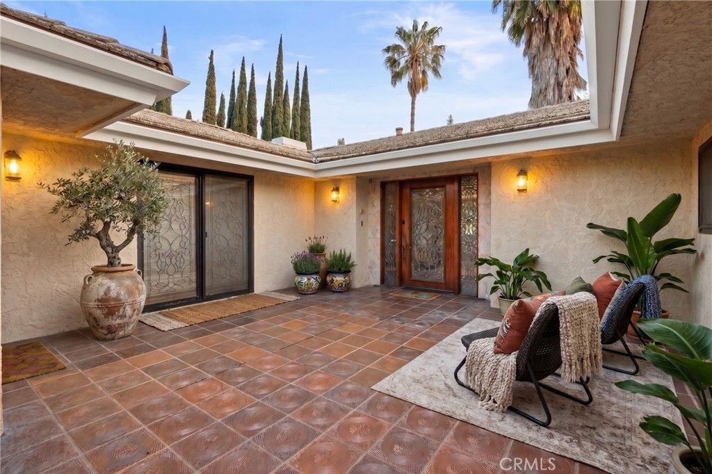 10307 Donna Avenue, Porter Ranch
