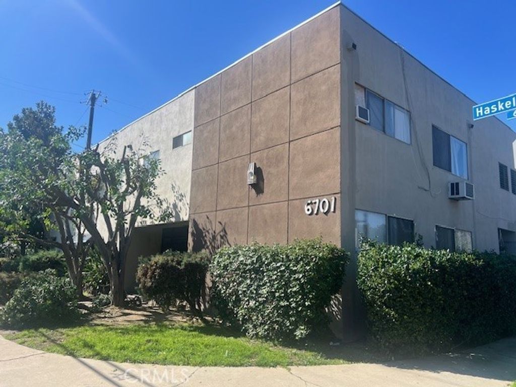 6701 Haskell # 3, Van Nuys