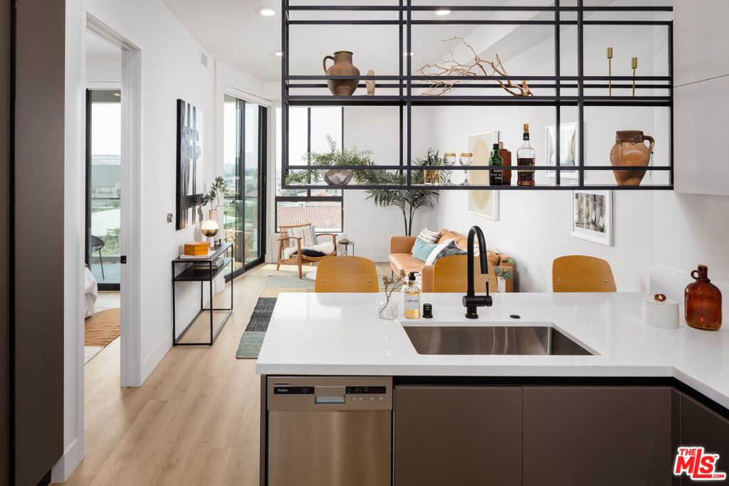 3833 Dunn # 304, Culver City