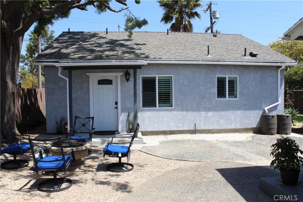 8864 Earhart Avenue, Los Angeles