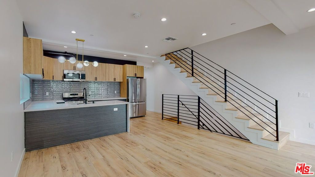 16012 Cantlay Street # 1/2, Van Nuys