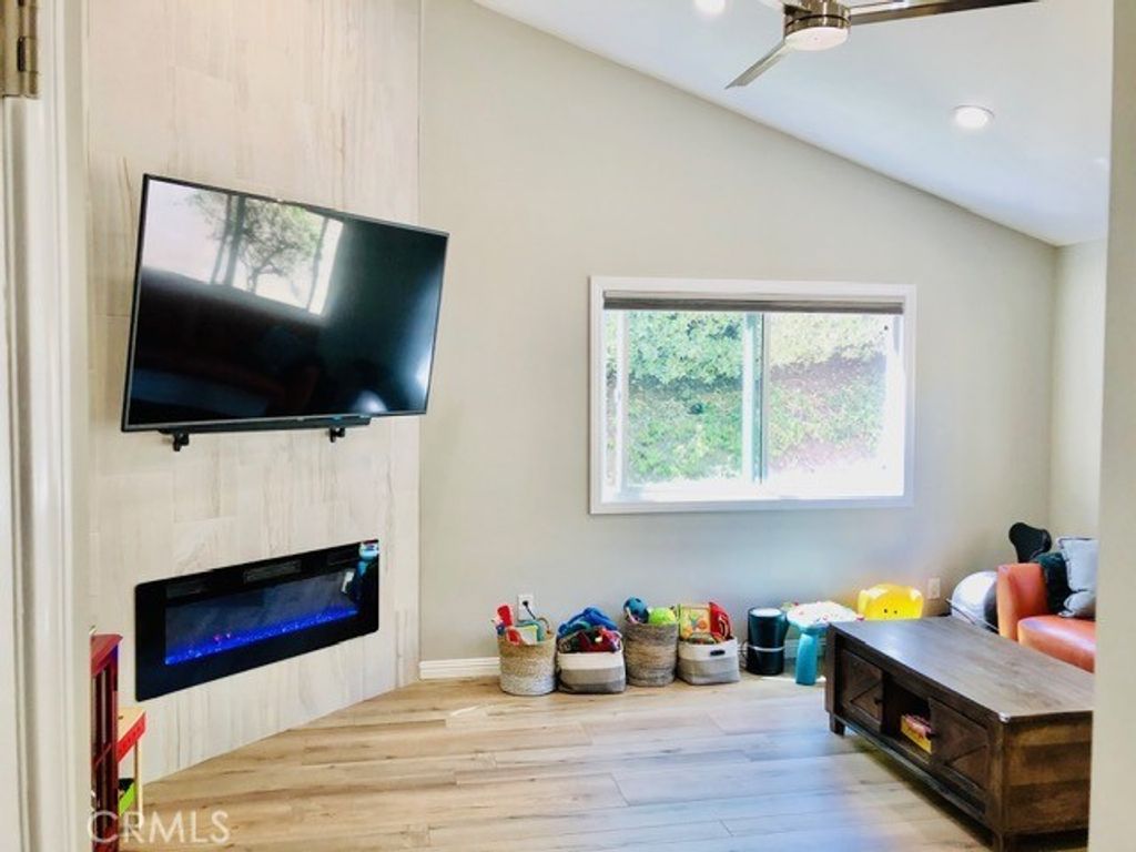 14962 Reedley # A, Moorpark