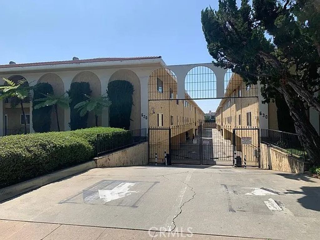 620 W Huntington # 213, Arcadia
