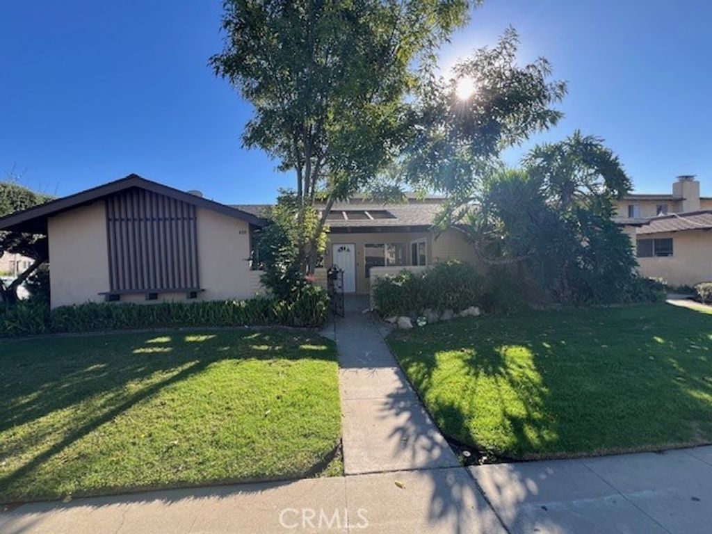 408 W La Veta # A, Orange