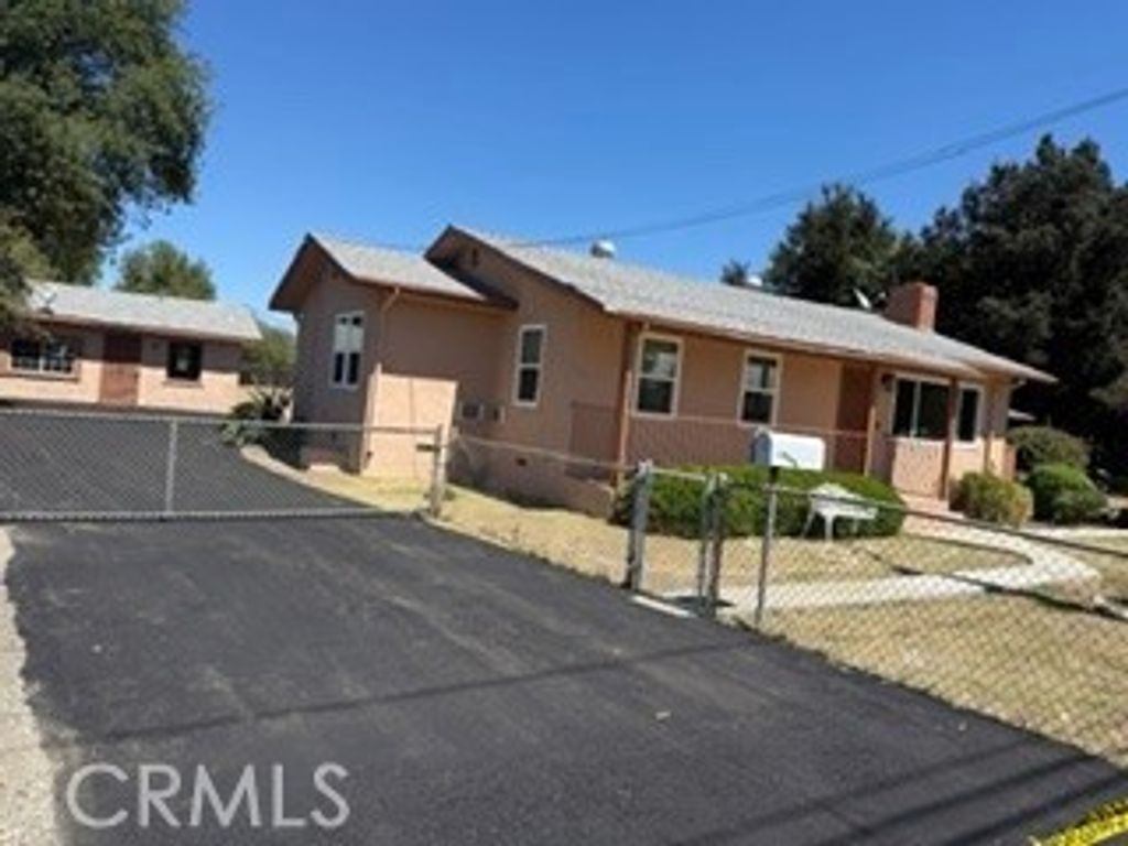 541 E Merced, West Covina