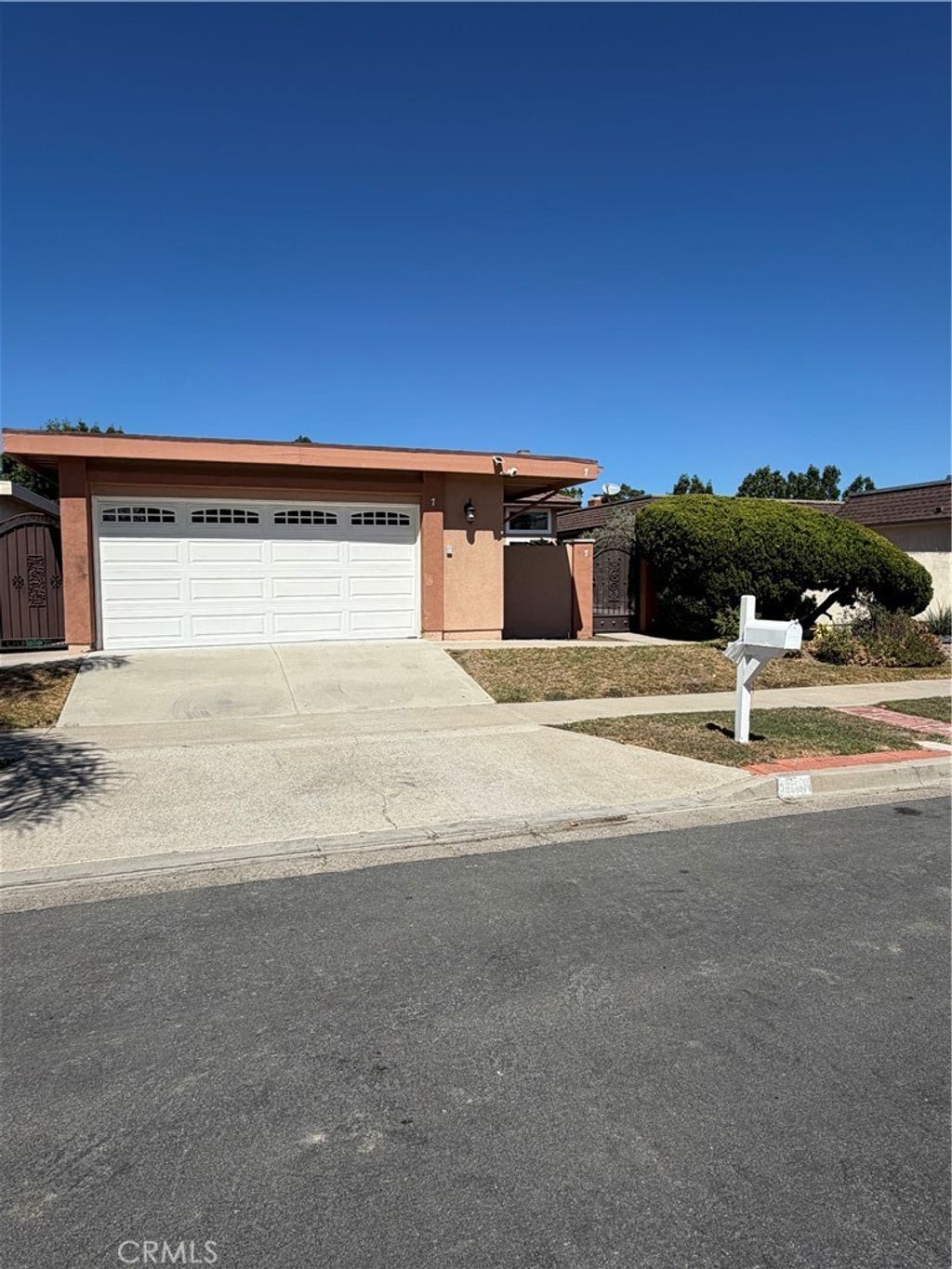 7 Norton, Irvine