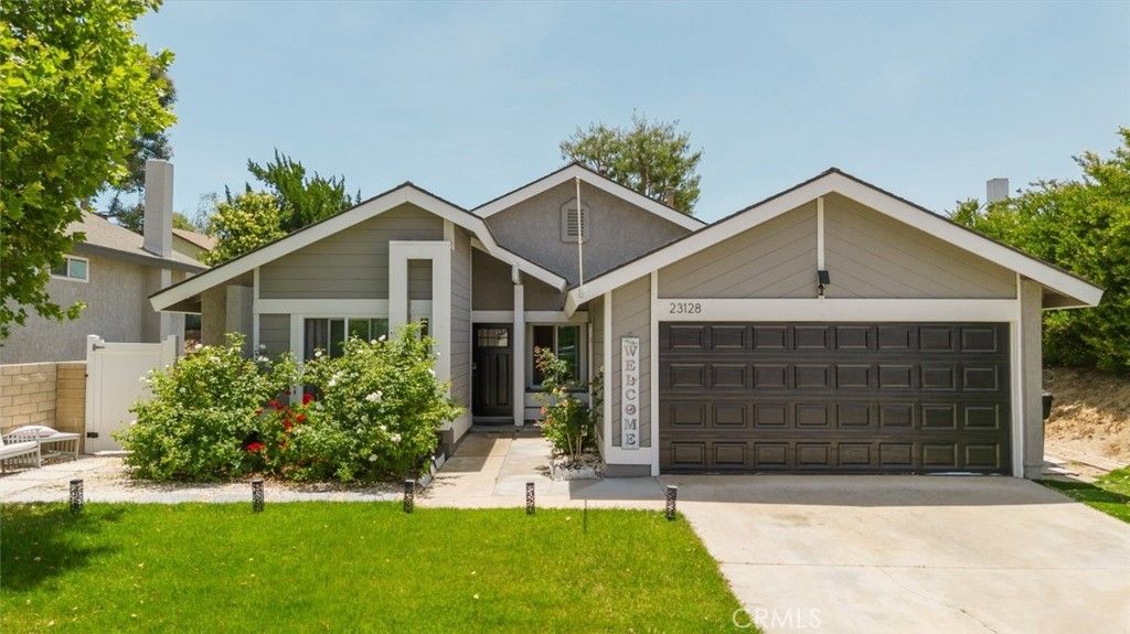 23128 Calvello Drive, Valencia
