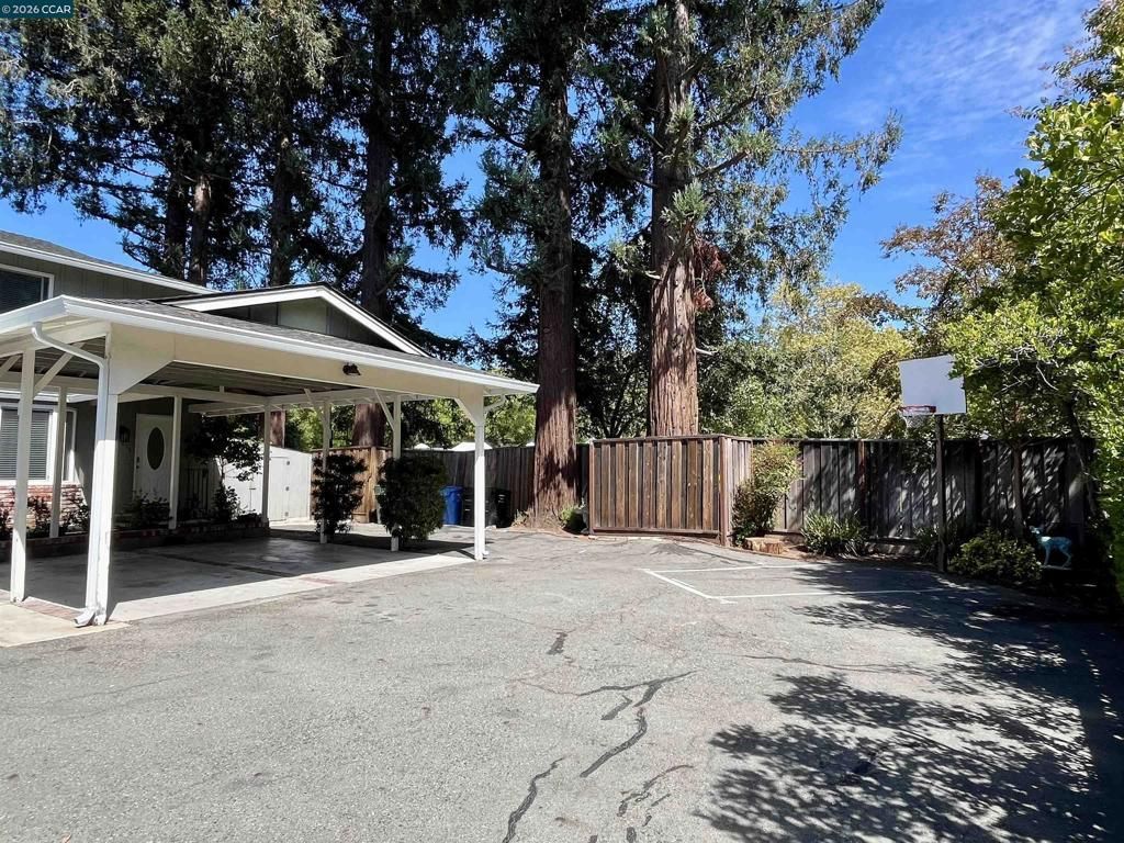 218 El Dorado Ave, Danville