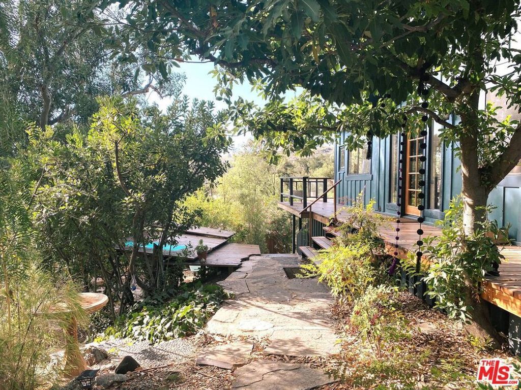 20485 Callon Drive, Topanga