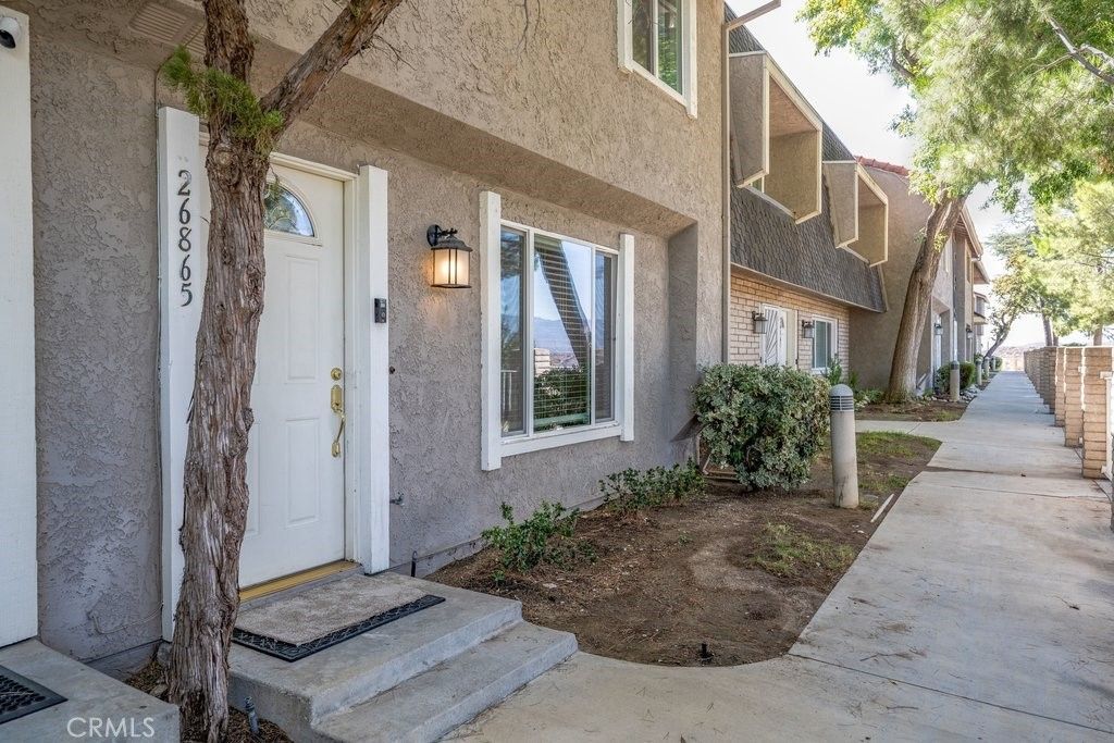 26865 Avenida Terraza, Saugus