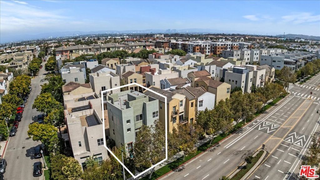 13027 Bluff Creek Drive # 30, Playa Vista
