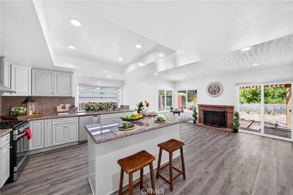 404 Continental Ct, Newbury Park