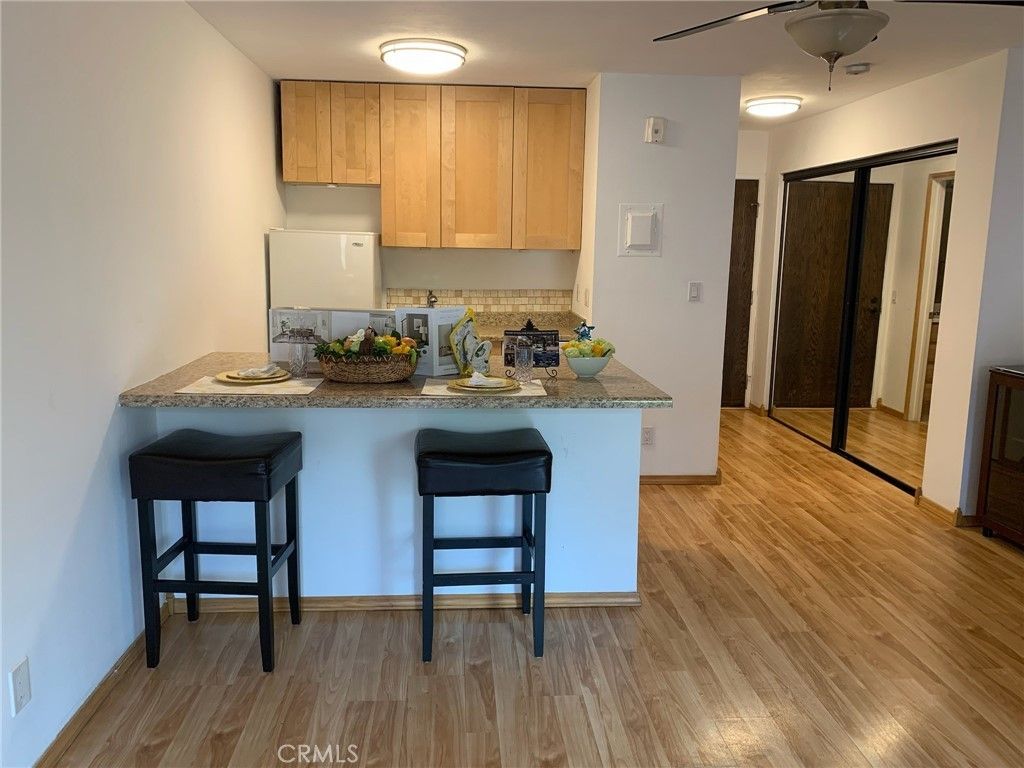 22100 Burbank Blvd # 350f, Woodland Hills