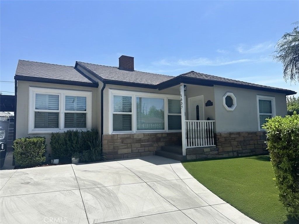 14542 Berg Street, Sylmar