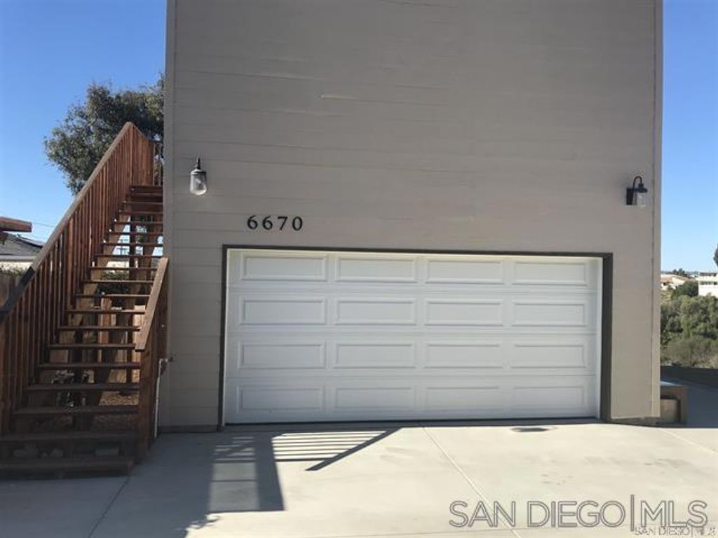 6670 Goodwin, San Diego