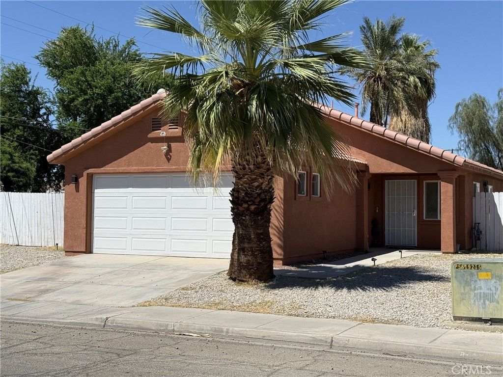 635 W Rice Street, Blythe