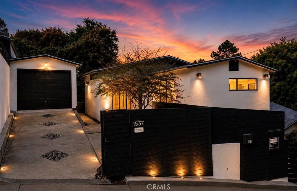 1537 Lakeshore, Echo Park