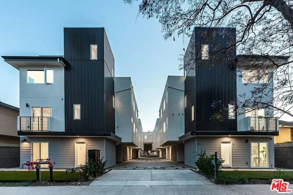 945 N Oxford Avenue # 10, Los Angeles