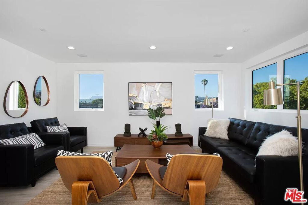 945 N Oxford Avenue # 8, Los Angeles