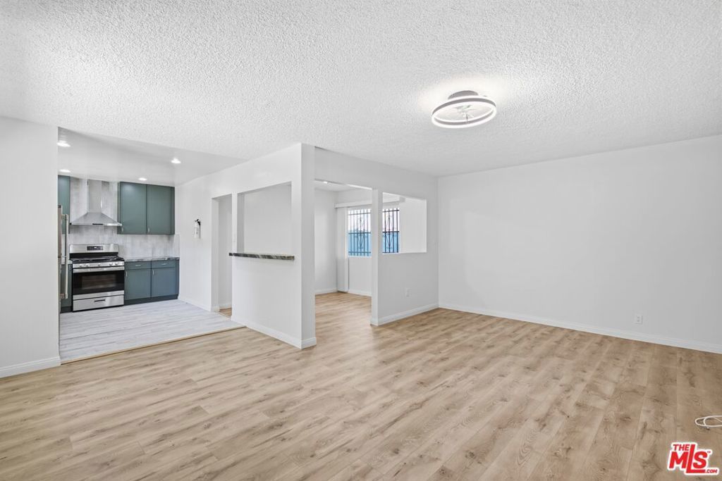 4341 Don Tomaso Drive # 2, Los Angeles