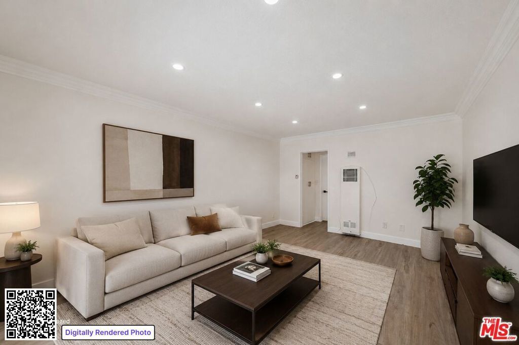 7209 Willoughby Avenue # 3, Los Angeles