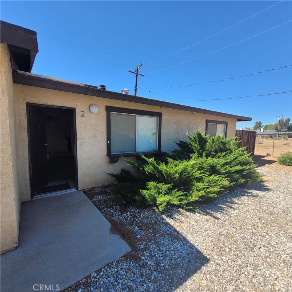 15430 Straight Arrow, Apple Valley
