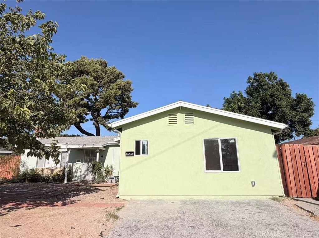1456 B Greer Avenue, Glendora