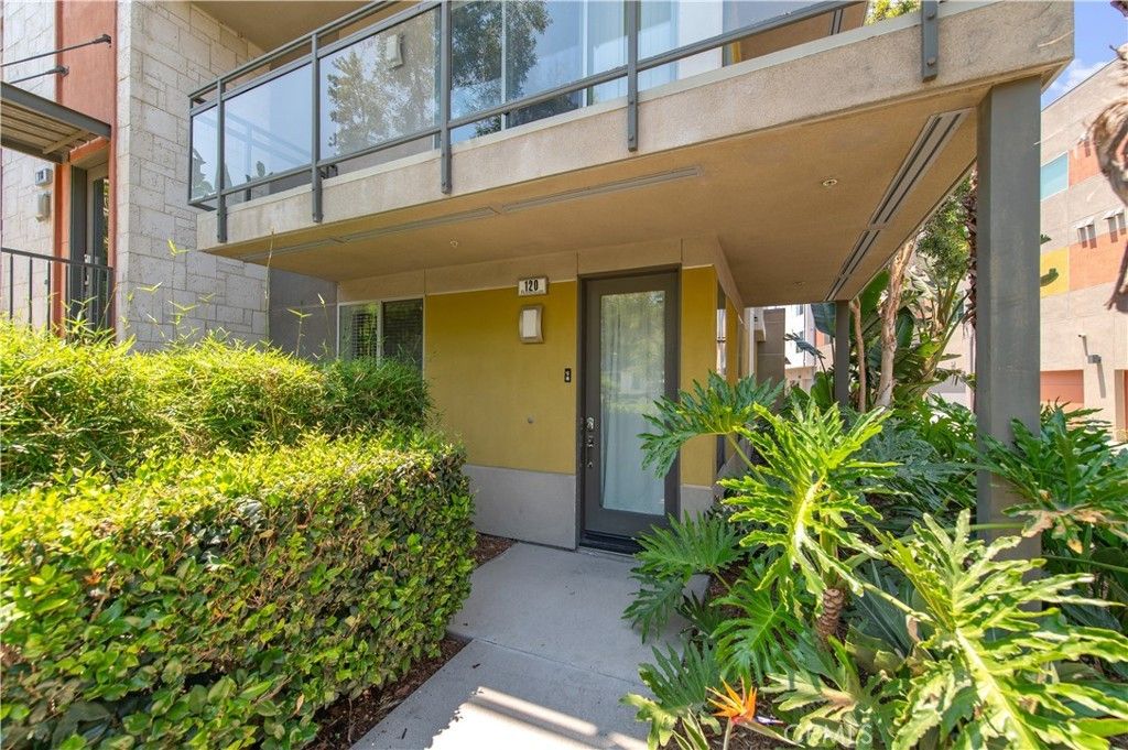 120 Rockefeller, Irvine