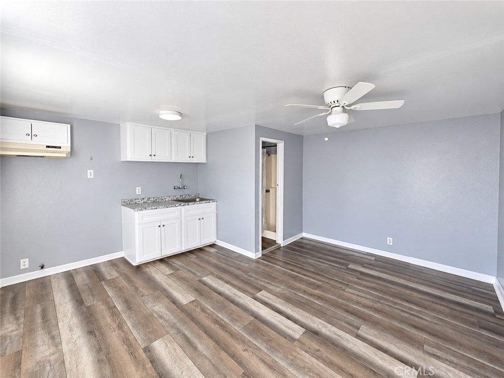 127 W 58th # 1/2, Los Angeles
