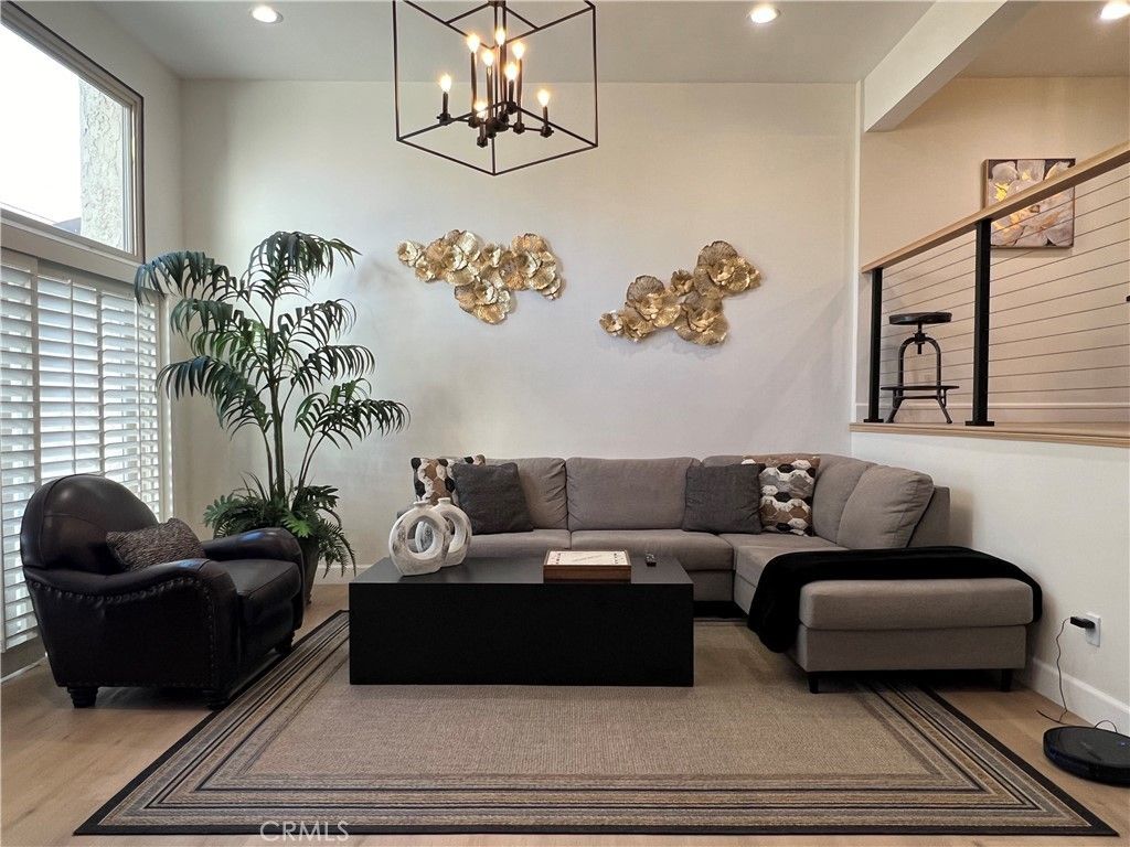 6242 Nita, Los Angeles