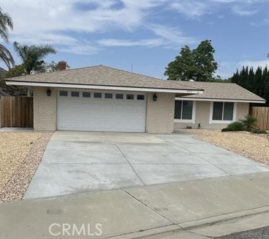 4317 Ardsley Court, Riverside