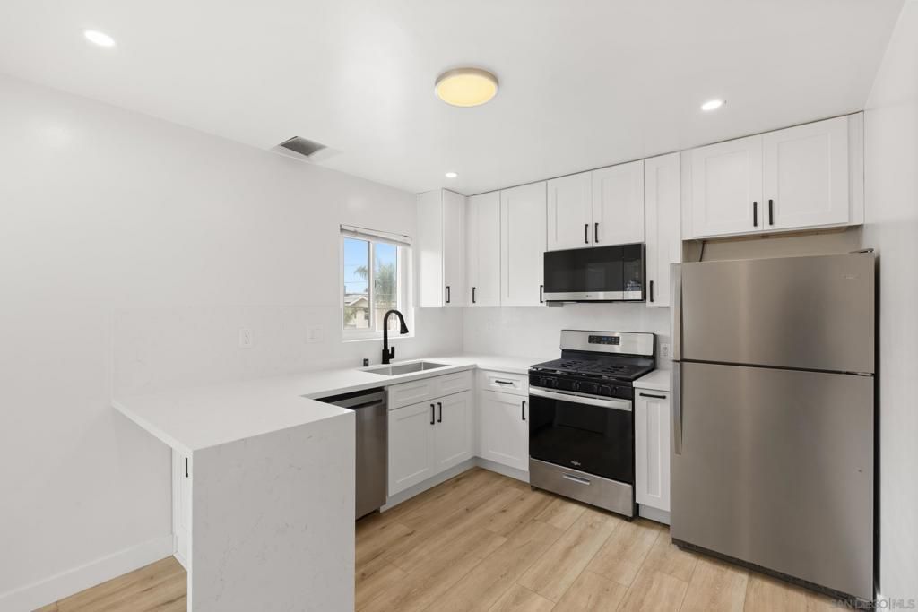 230 Elm Ave, Imperial Beach