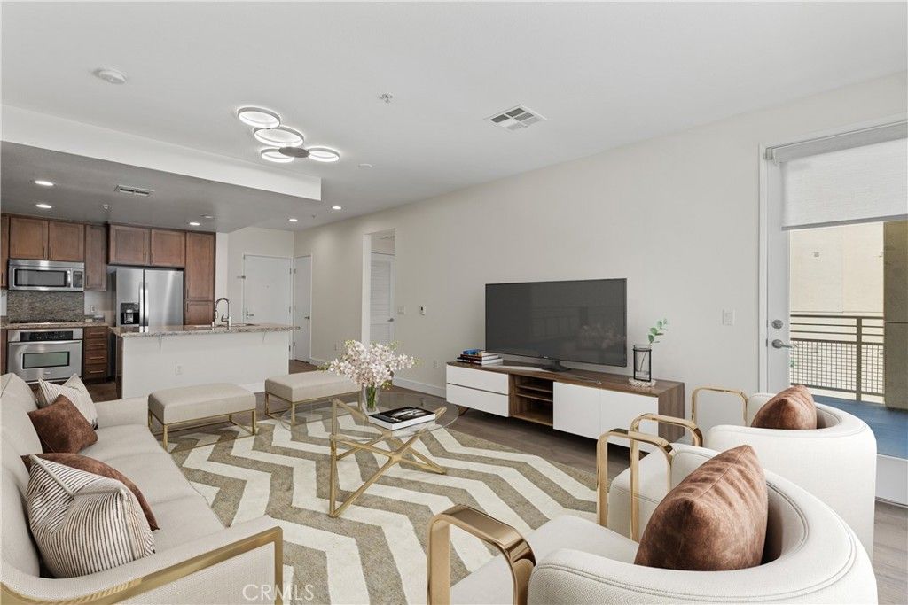 21301 Erwin Street # 351, Woodland Hills