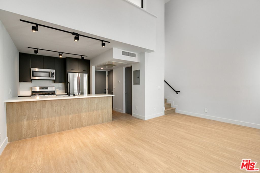 3602 Dunn Drive # 5, Los Angeles