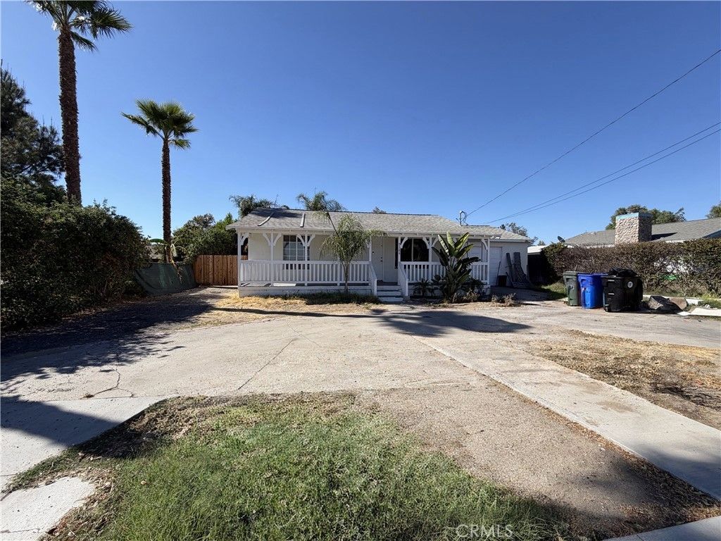 9384 Fontana Ave, Fontana