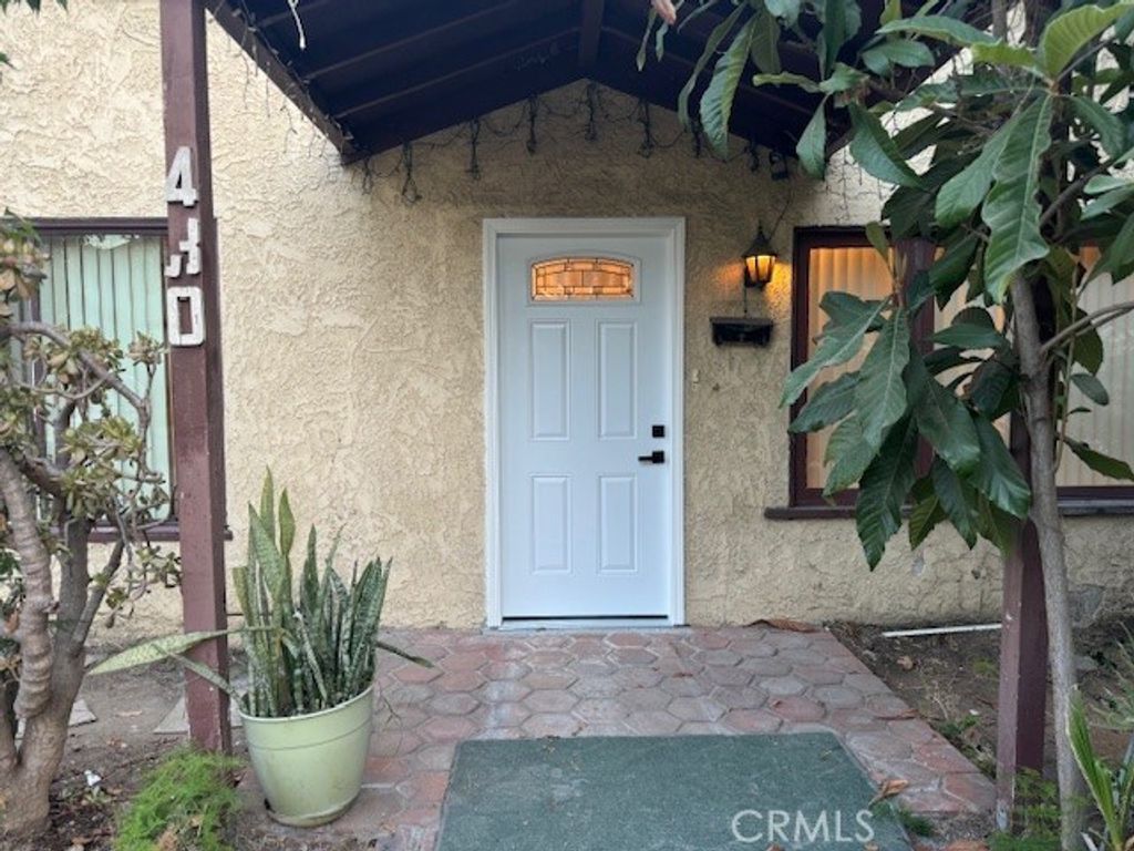 430 Ivy, Glendale