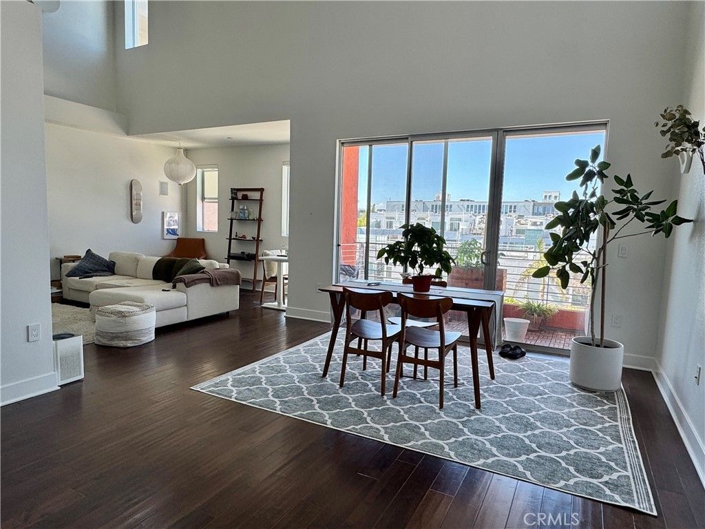 4211 Redwood Avenue # 408, Los Angeles