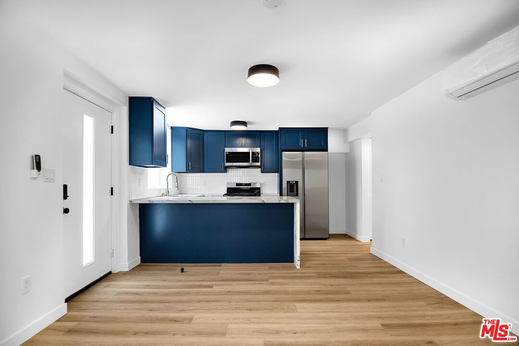 1021 N Genesee Avenue # 11, West Hollywood