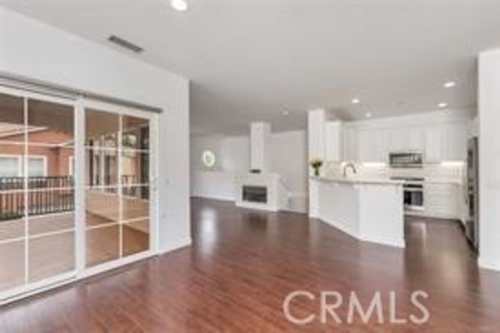 32 Carnation, Irvine