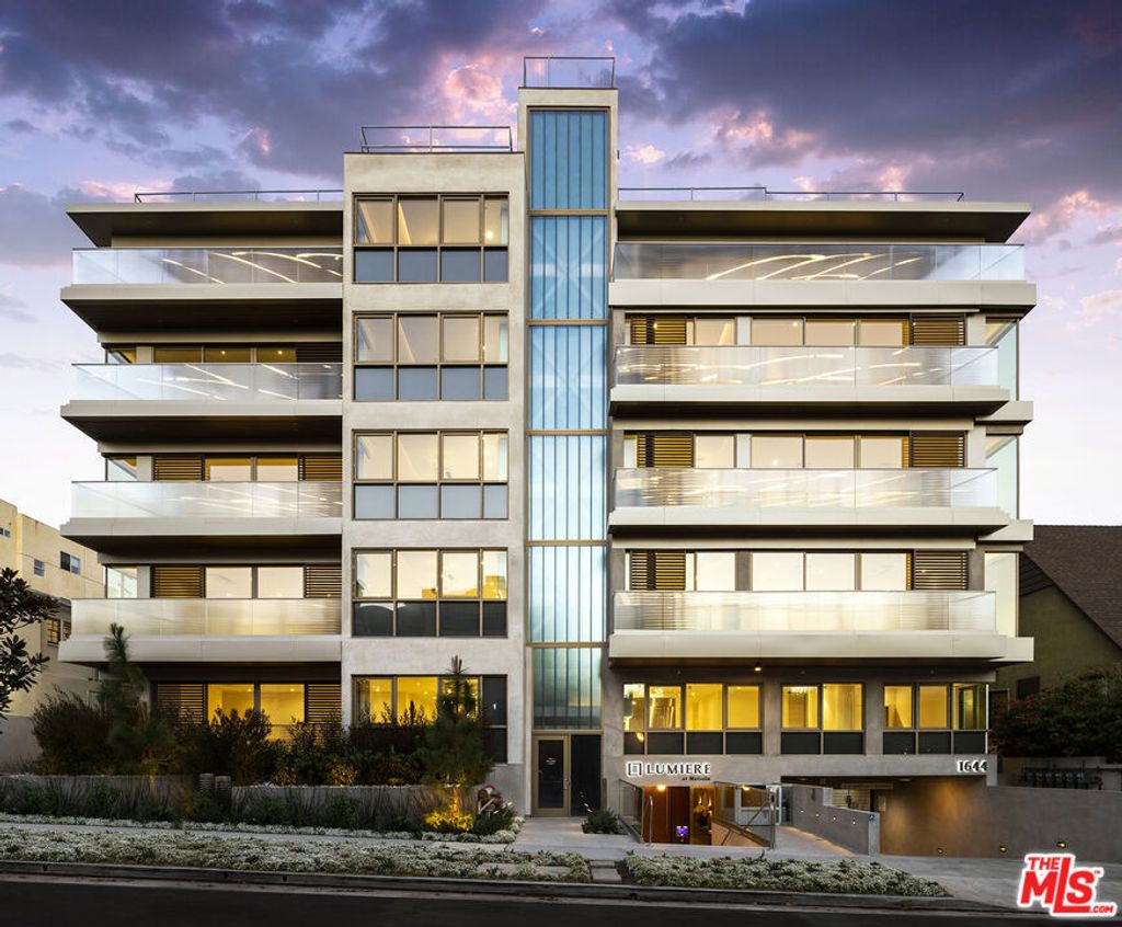 1644 Malcolm Avenue # 230, Los Angeles
