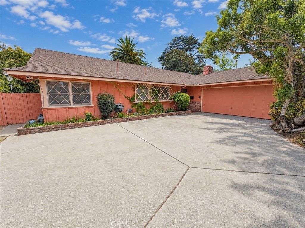 108 Barret, Riverside