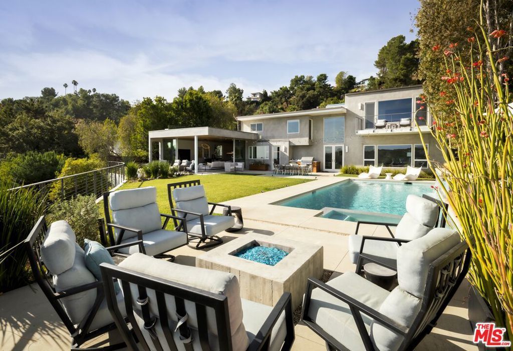 2344 Banyan Drive, Los Angeles