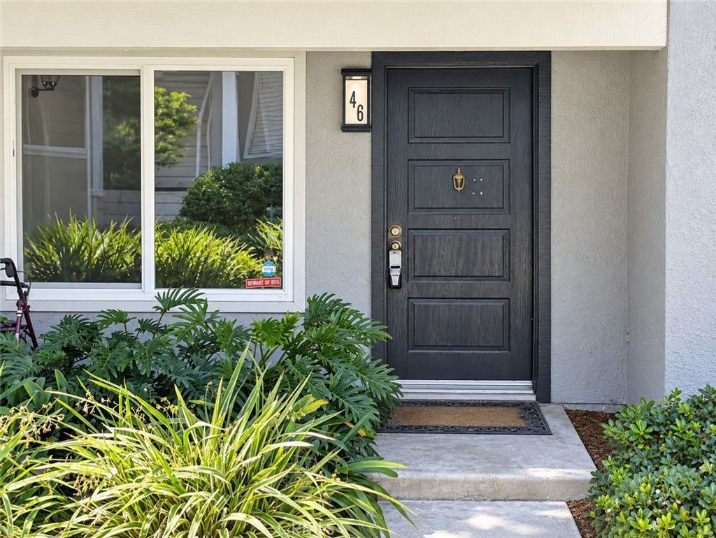 46 Eagle Point # 25, Irvine