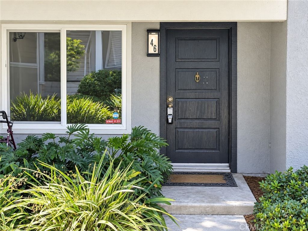 46 Eagle Point # 25, Irvine