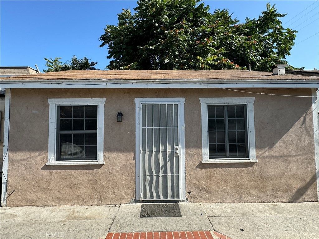 2110 Linden Avenue, Long Beach