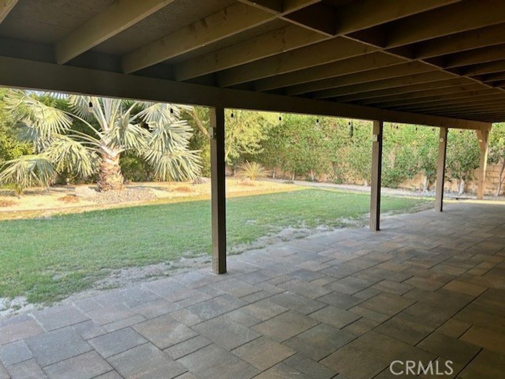 30326 Avenida Del Yermo, Cathedral City