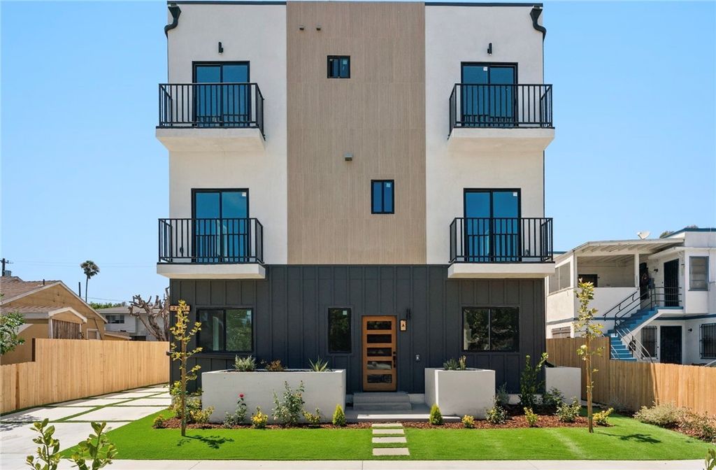 2637 S Garth # 4, Los Angeles